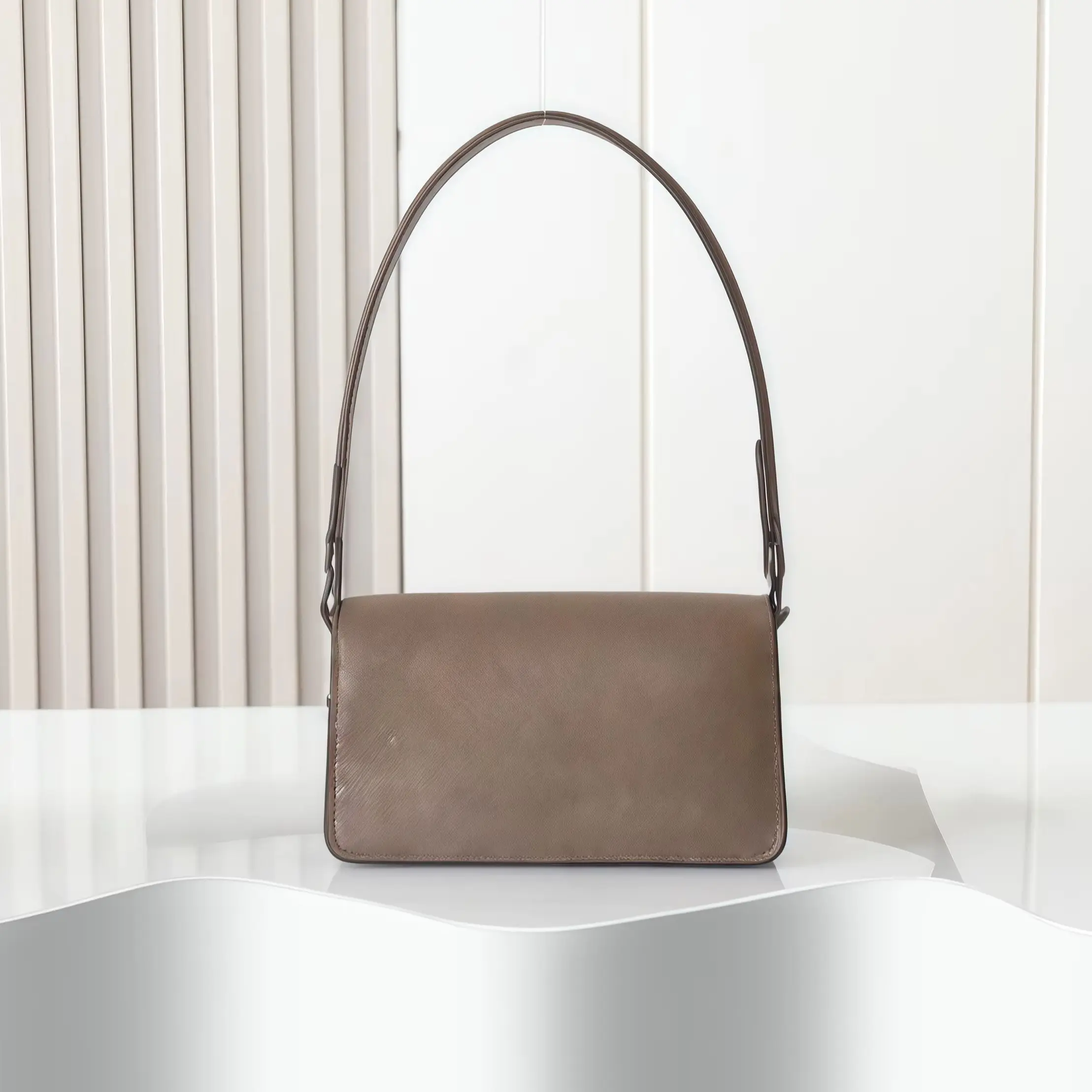 

2026 New Women's Handbag, Crossbody Bag, Shoulder Bag, Comfortable Leather, Ten Colors Available, Brown 20-10-6cm