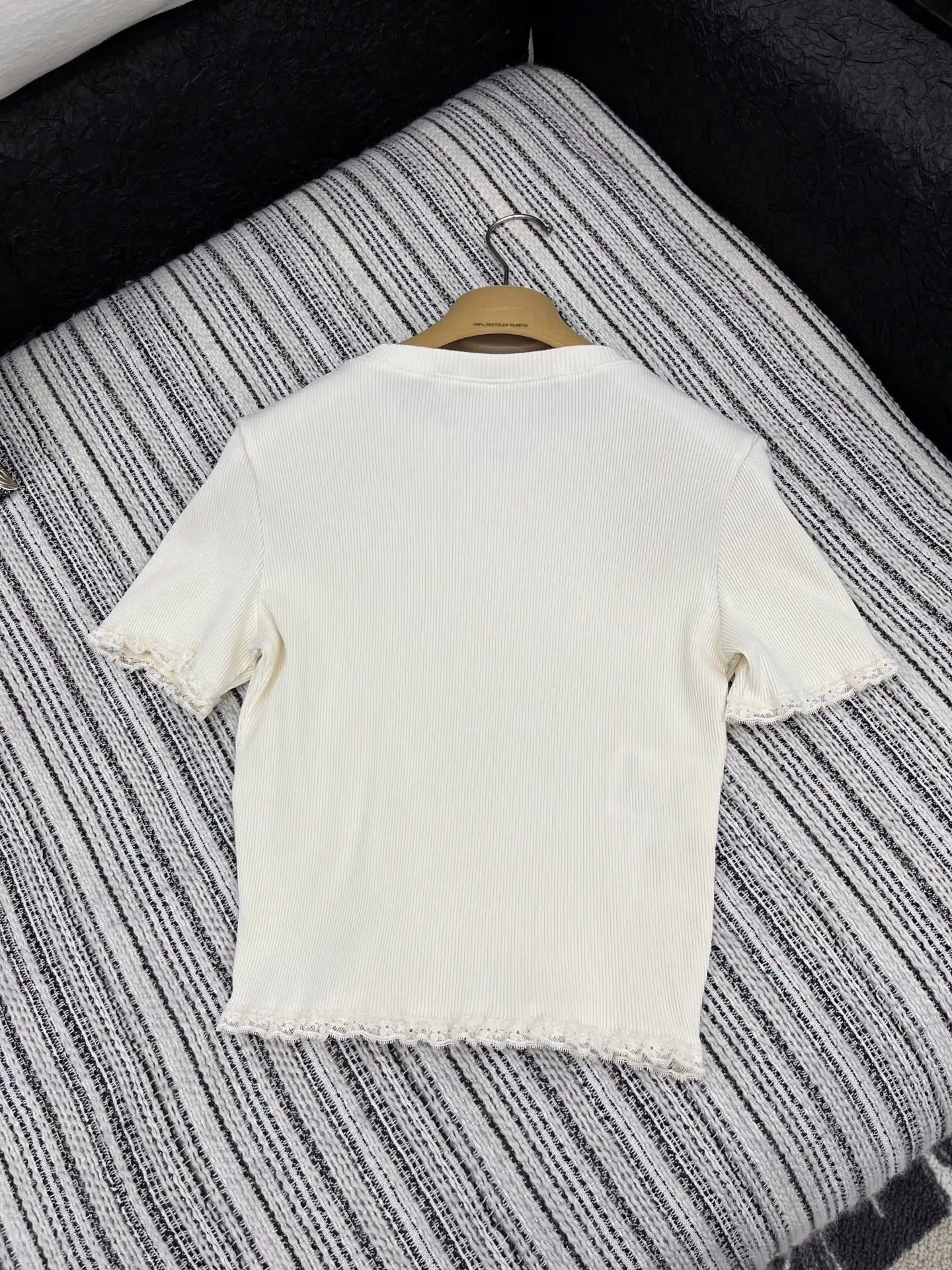 

2025 Summer New Preppy Comfortable Versatile Solid U-neck Lace-cut High Elasticity Knitted Half Sleeves 030