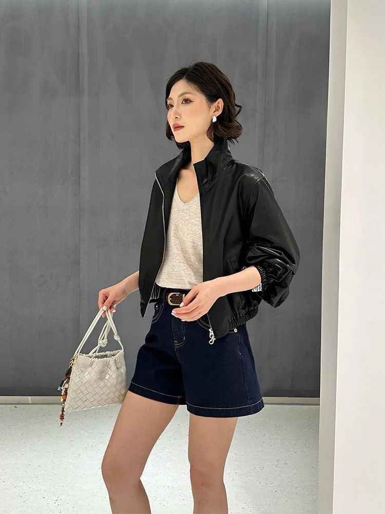 Elegante, lässige Herbst-Damen-Lederjacke mit Reißverschluss