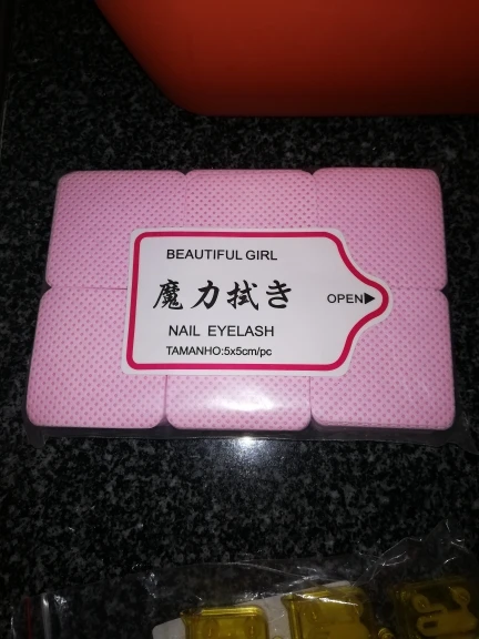 300 PCS Multicolor Lint-Free Nail Wipes , Soft Non-Woven Nail Polish Removal Pads Eyelash Extension Wipes, Nail Polish Remover P photo review
