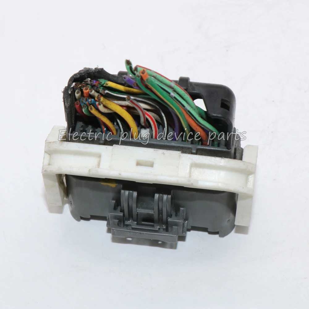 Original Transmission Control Module TCM TCU Connector Plug for Mazda