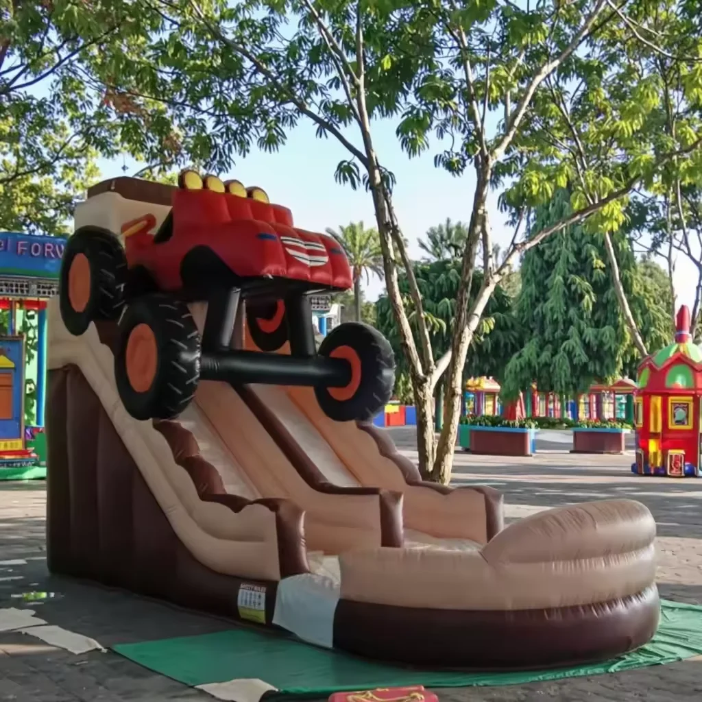 Corrediça inflável da água do caminhão monstro da categoria comercial 8.2m molhado/seco combo kart tema salto corrediça para entretenimento ao ar livre