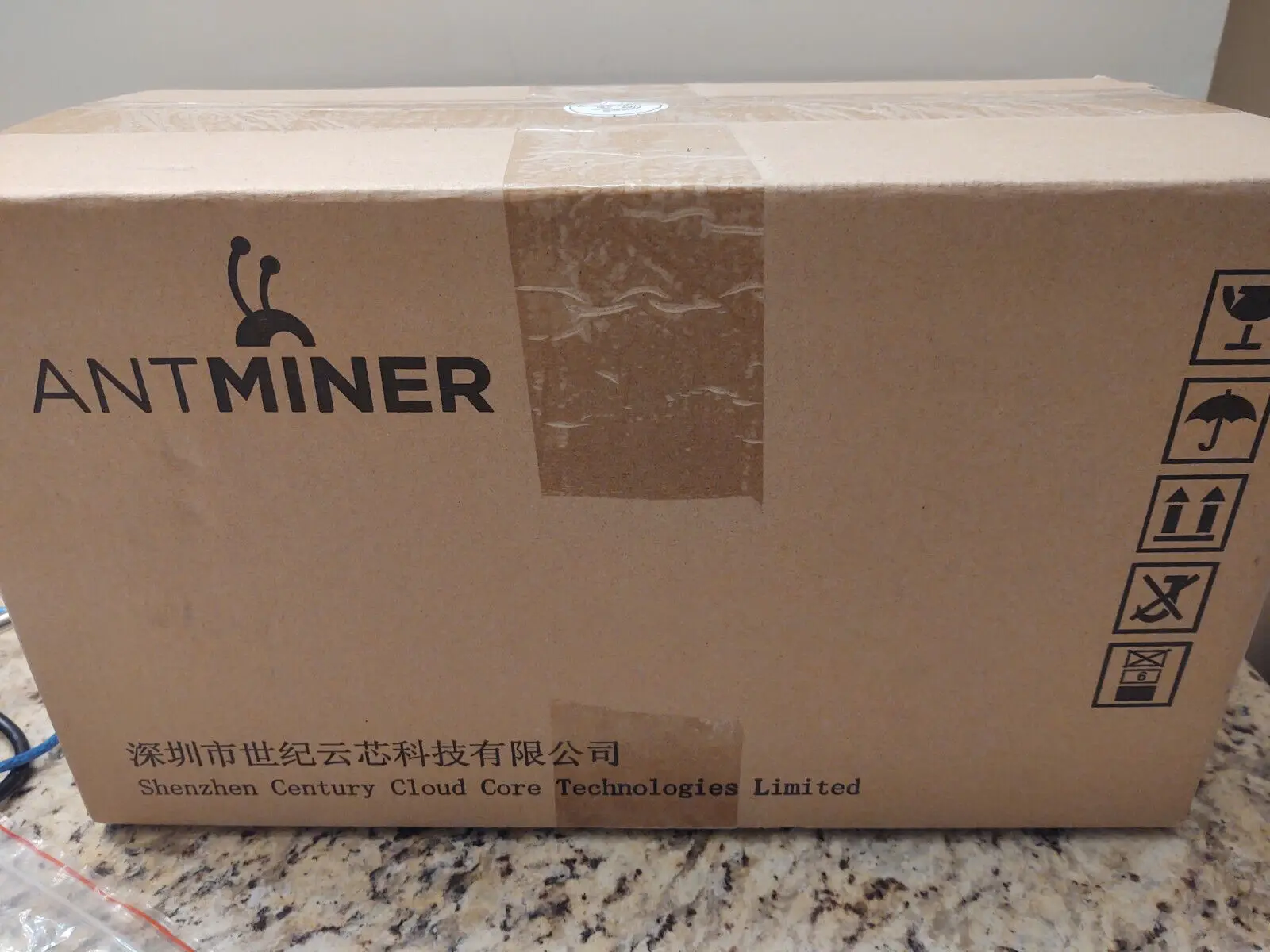 

(Оригинал) BITMAIN ANTMINER KS5 (20 TH/s) Kaspa (KAS), Майнер, бесплатная доставка