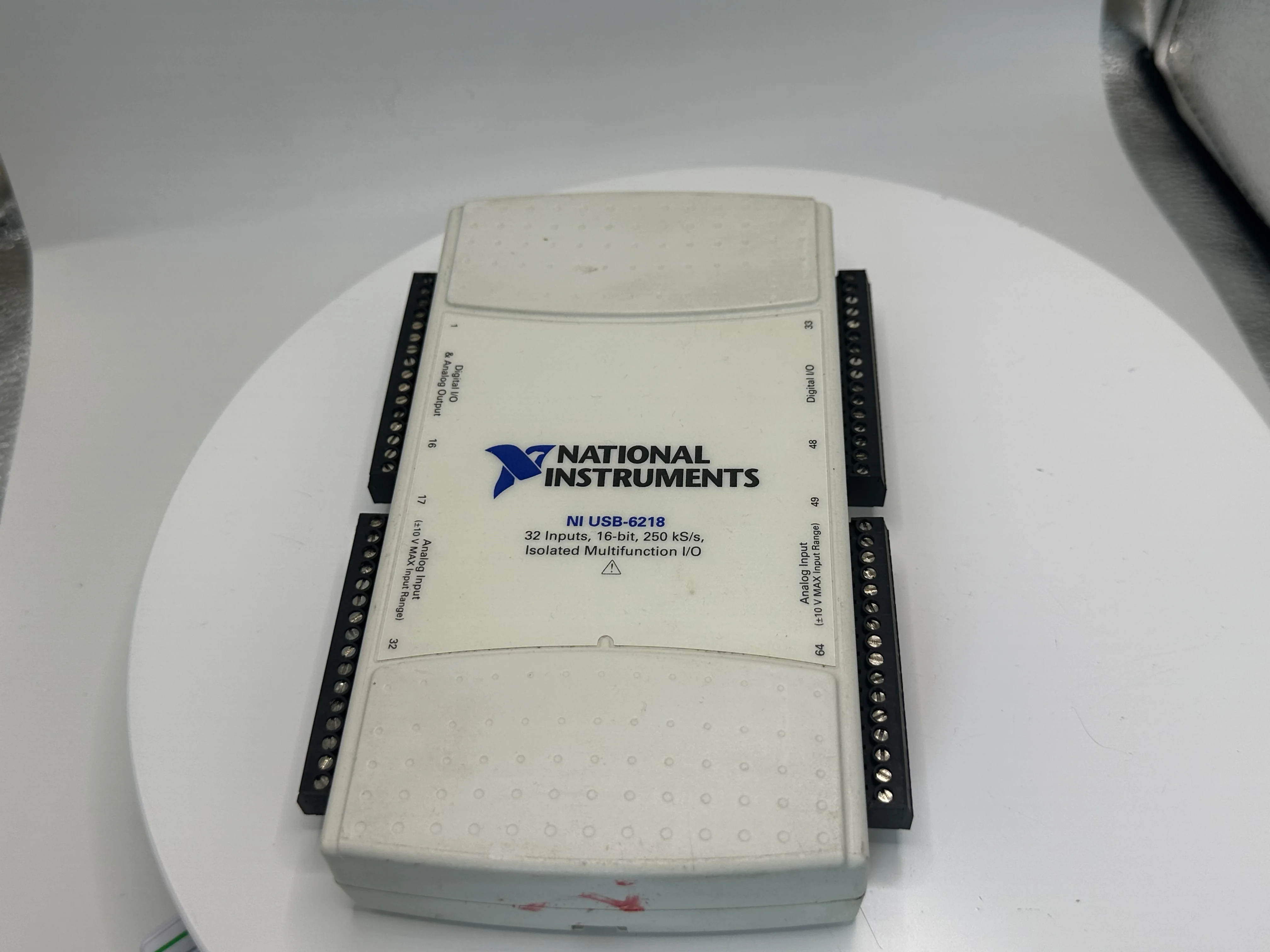 NI USB-6218 779678-01 Multifunction Data Acquisition Card