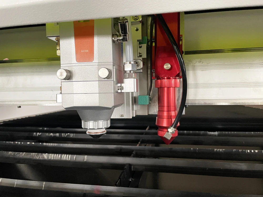 AccTek – Machine de découpe Laser de haute précision, pour l'acier, le bois, Fiber combinée co2, Cnc, 1000w 1325