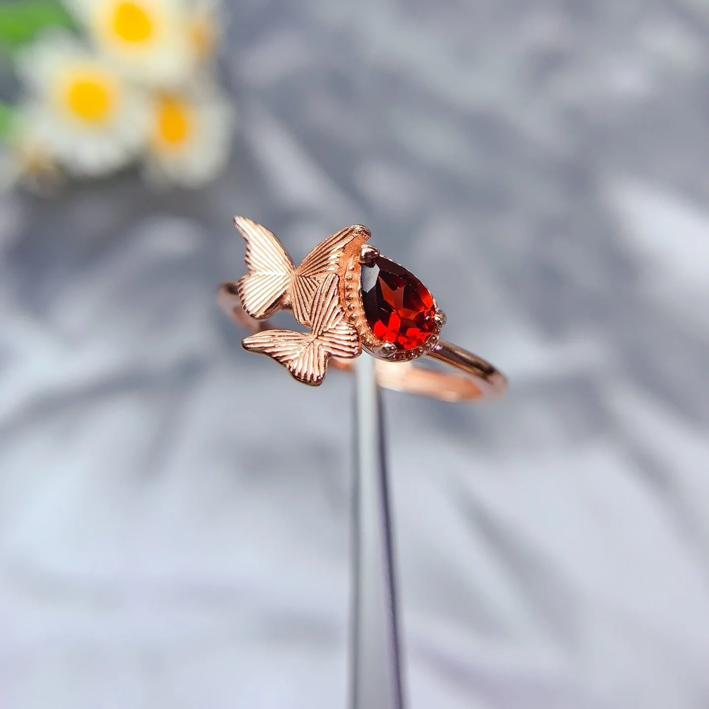 KJJEAXCMY girls pure natural 4x6mm open red garnet butterfly ring 925 sterling silver electroplated 18K rose gold Christmas gift