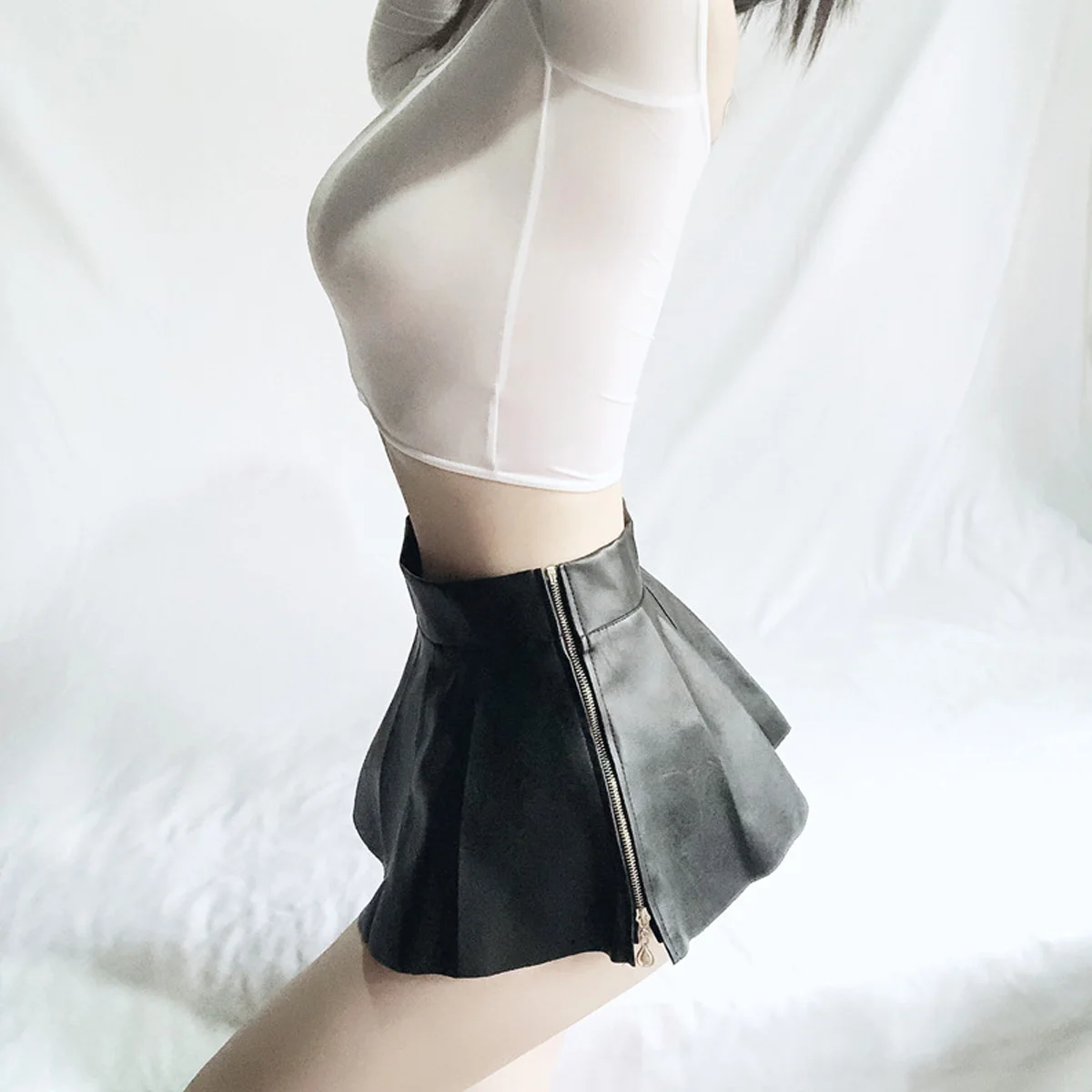 

High Waist Front Zipper Pleated Sexy Mini Skirt Faux Leather Seductive Erotic Eco-Friendly Packing