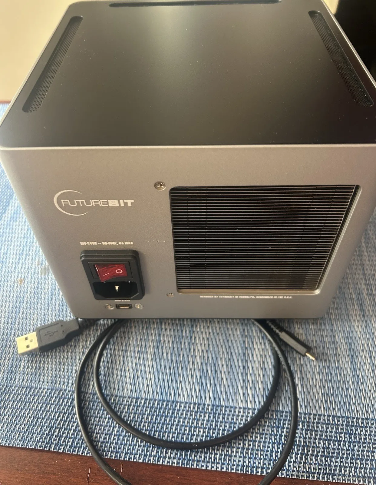 

AJ FutureBit Apollo II Standard Node Bitcoin Miner USB - 6 to 10 TH/s