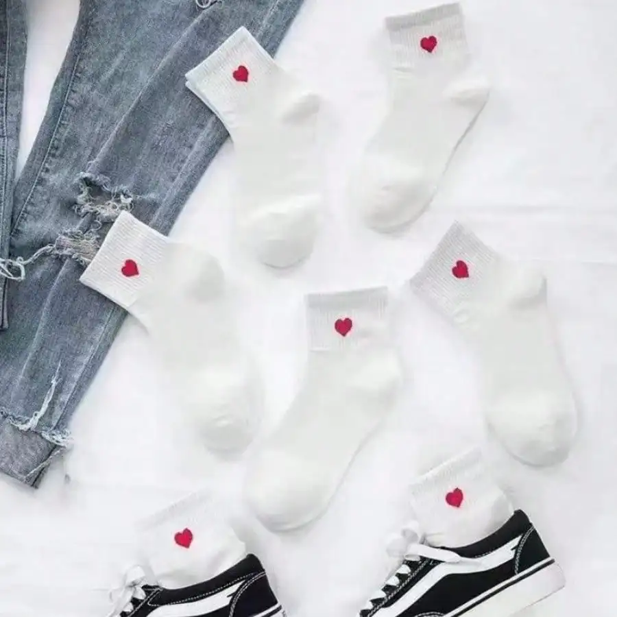 20 пар белых осенне-зимних носков в форме сердца, подходящих для любителей волейбола, удобных и дышащих.