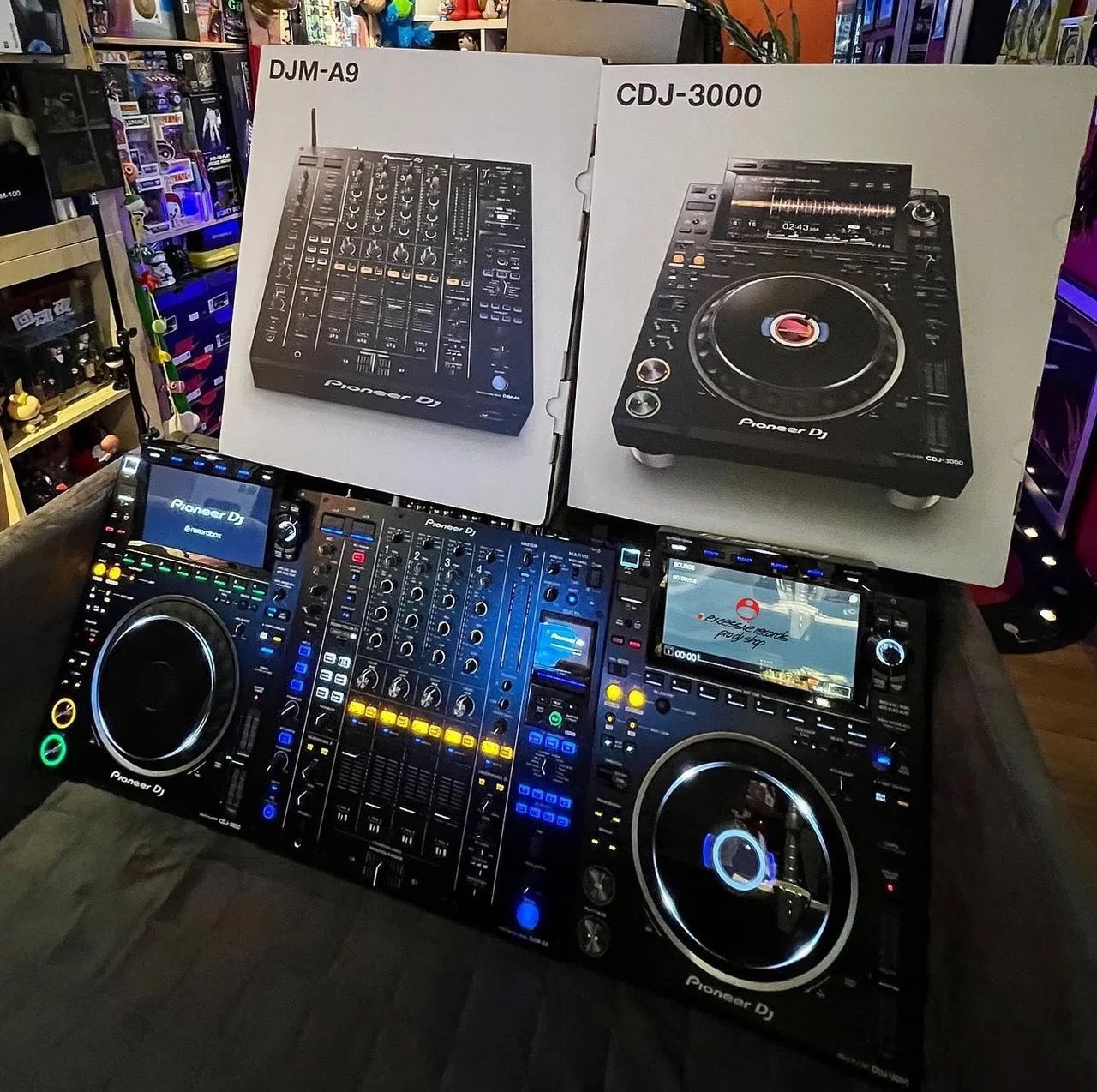 DISCOUNT SALES Pioneer CDJ-3000 Professional DJ multi player (Black)