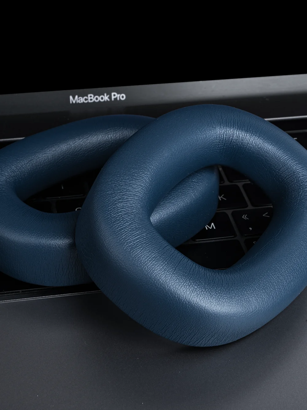 Nauszniki do słuchawek Bowers & Wilkins Px8 /PX7 S2, bezprzewodowe, zamienne, z pianki memory, gąbki, z tworzywa proteinowego. — zdjęcie produktu 7