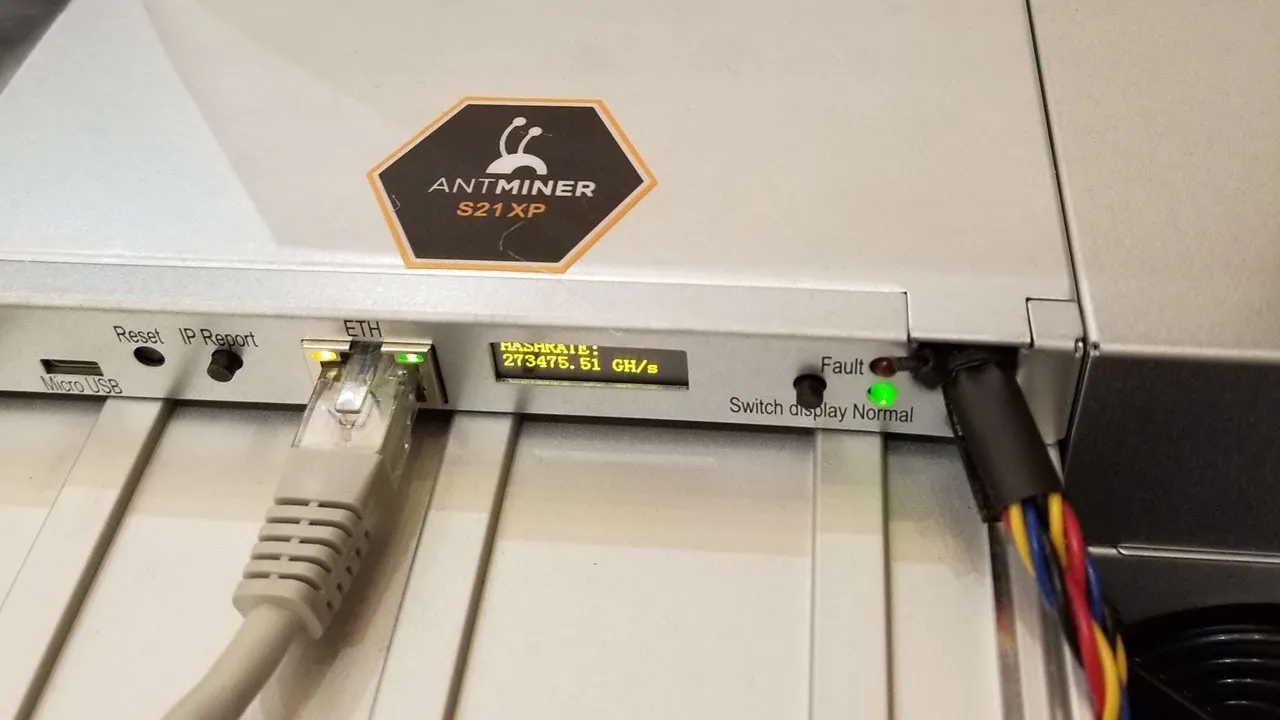 

HH HOT SALES New Antminer S21 XP 270TH/s 3650W BTC BCH Miner