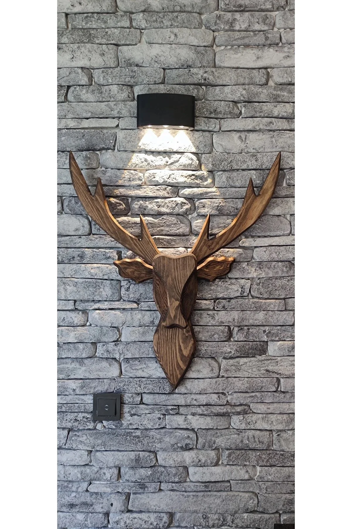 Handmade Wooden Deer Head 2D Natural Color North Europe Style Wood Animal Head Wall Hanging