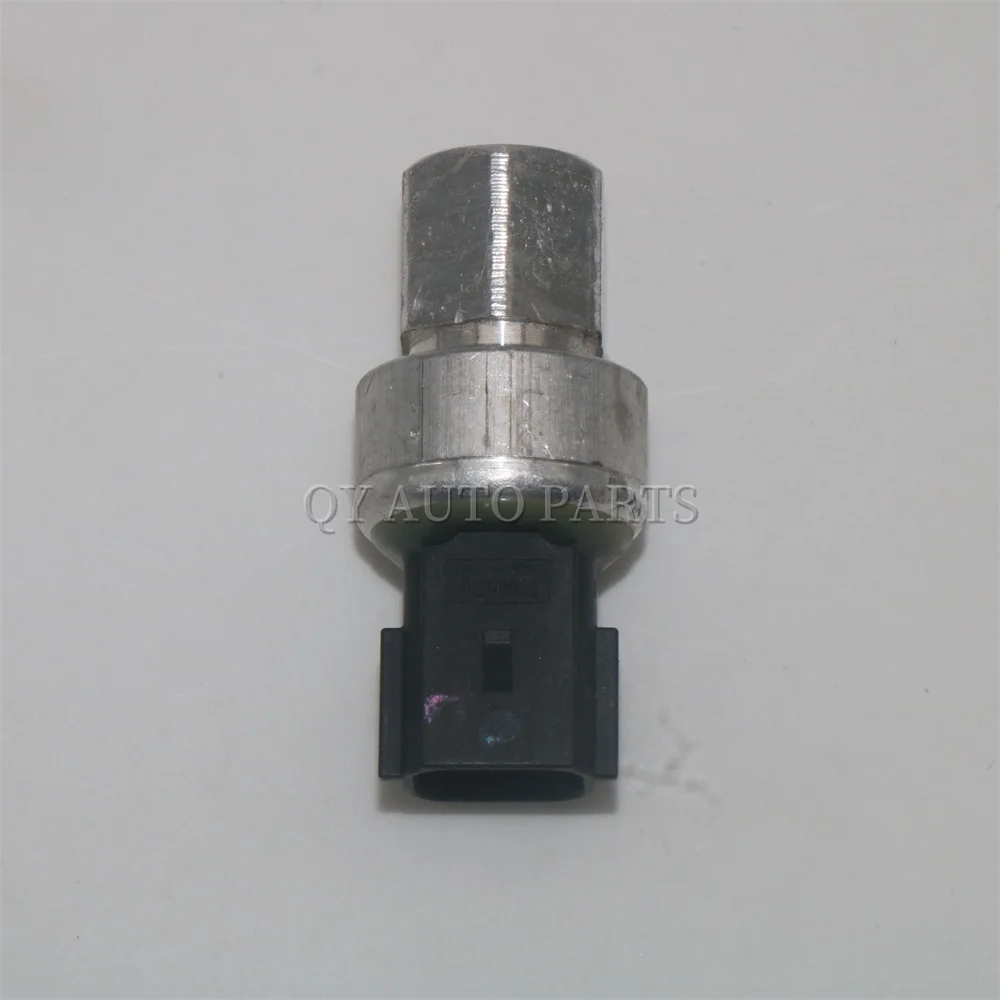 

12ACP82-1015B Датчик давления переключателя цикла сцепления кондиционера