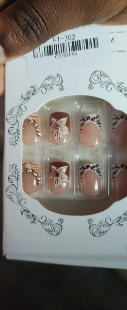 24Pcs Leopard Print French Press on Fake Nails Short Square Head Reusable Full Cover Nails Tips 3D Flower Rhinestone False Nails photo review
