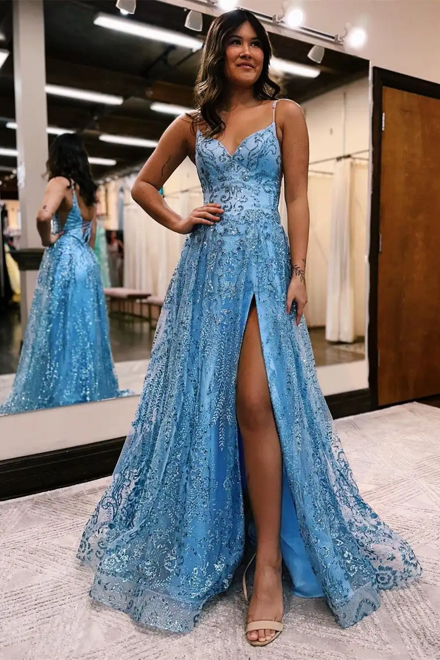 Exquisite A-line Spaghetti Straps Lace Sleeveless Prom Dress With Slit Elegant Evening Dresses Mermaid Long Formal Occasion Gown