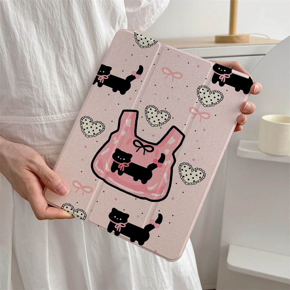 New Cute Pink Bow Loving Cat Suitable for iPad A16 2024 11 inch 2025 Air 5/4 10.9-inch iPad 10 9.7 10.2/10.5 Mini 6/5, with Pen
