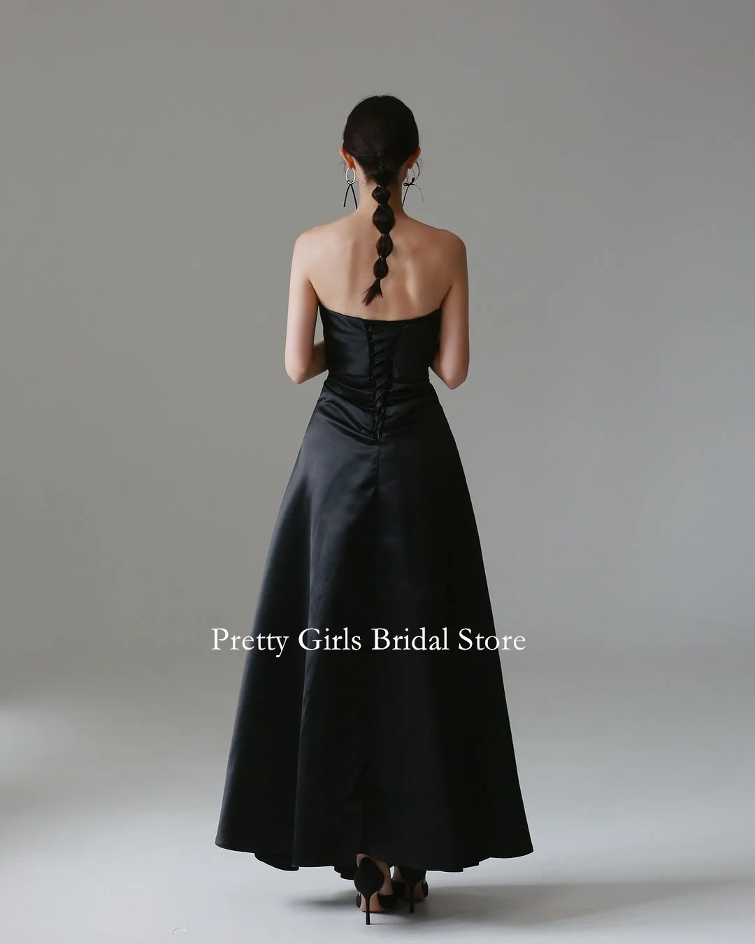 2024 Fashion Style Korean Morden Strapless Black Evening Dresses Customized Satin Lace-up Formal Prom Growns Party Women Bride