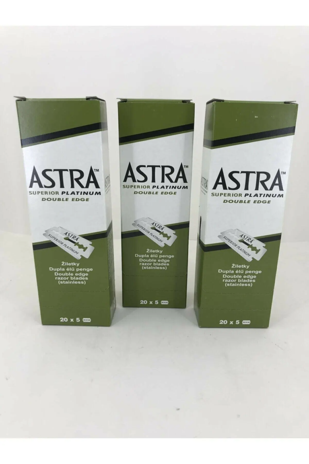 

Astra Superior Platinum Leaf Razor X 3 Packs FOR AWESOME SMOOTH SKIN