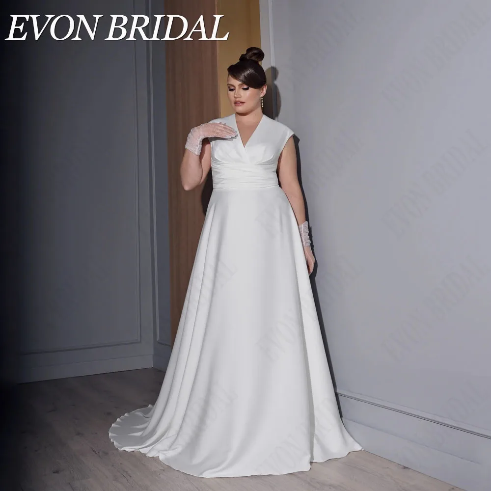 EVON BRIDAL 우아한 공단 모자 소매 웨딩드레스 라지 A자 V넥 신부 드레스EVON BRIDAL 우아한 새틴 캡 슬리브 웨딩 원피스 플러스 사이즈, A 라인 V넥 신부 가운