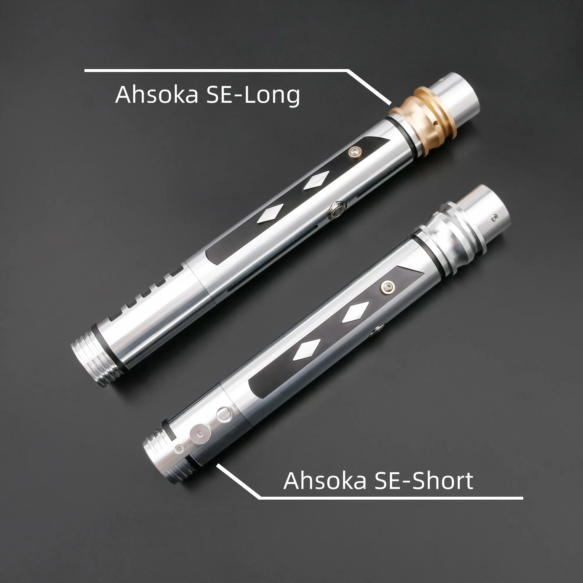 TXQSABER طبعة خاصة Ahsoka SE السلس سوينغ ليتسبر اللعب JEDI بلوتوث التحكم المعادن هيلت الناسف تأثيري الليزر السيف