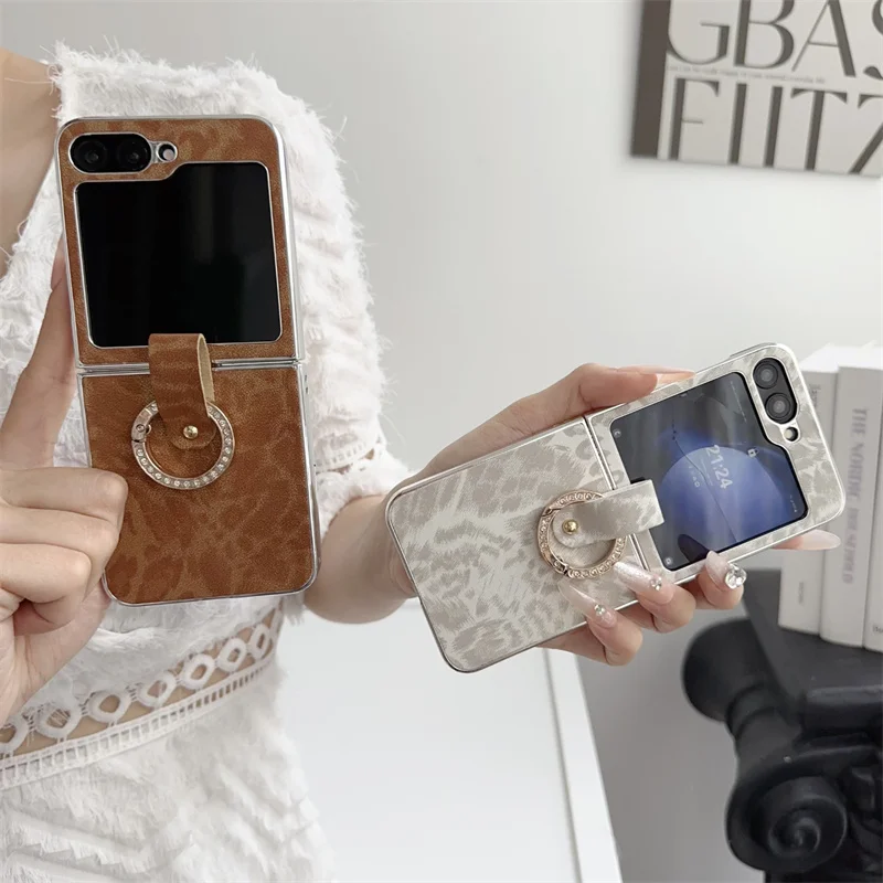

Fashion Leather plating Leopard print Phone case For Samsung Galaxy Z Flip5 Flip6 flip3 4 6 5G cute with ring shockproof Funda