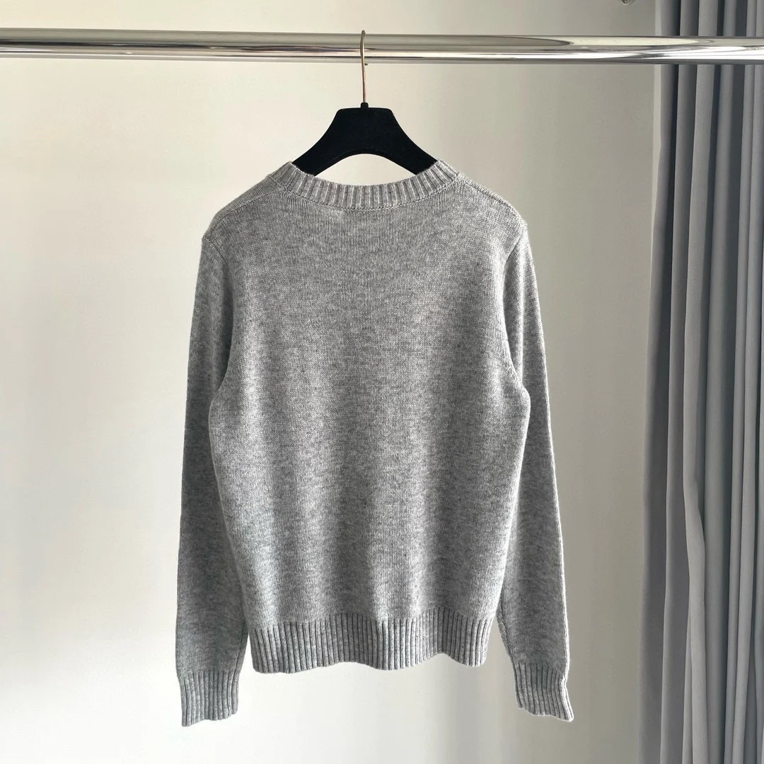 

25 Autumn/Winter New Knitted Head Round Neck Long Sleeve Fashionable Women's Solid Color Embroidered Sweater