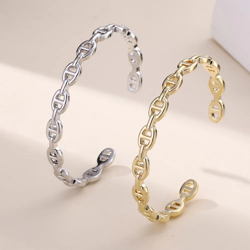 

Trendy Chain-Link Open Cuff Bracelet for Women – Gold & Silver Plated Punk Style Bangle
