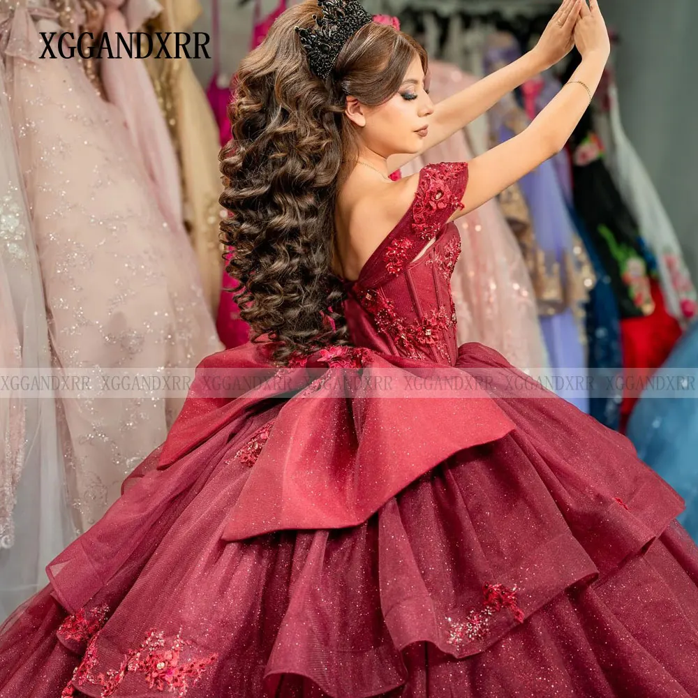 ที่กําหนดเอง Burgundy เจ้าหญิงบอลชุด Quinceanera ชุดชั้นยาวรถไฟเม็กซิโก Vestidos De XV Años 3D ดอกไม้หวาน 16 ชุด