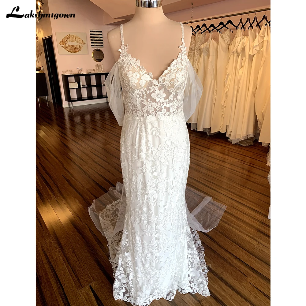 

Boho Spaghetti Strap Appliques Unique Wedding Dress Bridal Dres Plunging Neck Backless Luxury Bridal Gown Mermaid Robe De Mariee