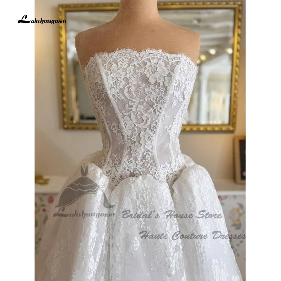 Lakshmigown Vintage Spitze Boho Hochzeitskleider Schulterfrei 2026 Zivile Damen Kirchen-Brautkleider Trägerlos Maßgeschneidert – Detail 3