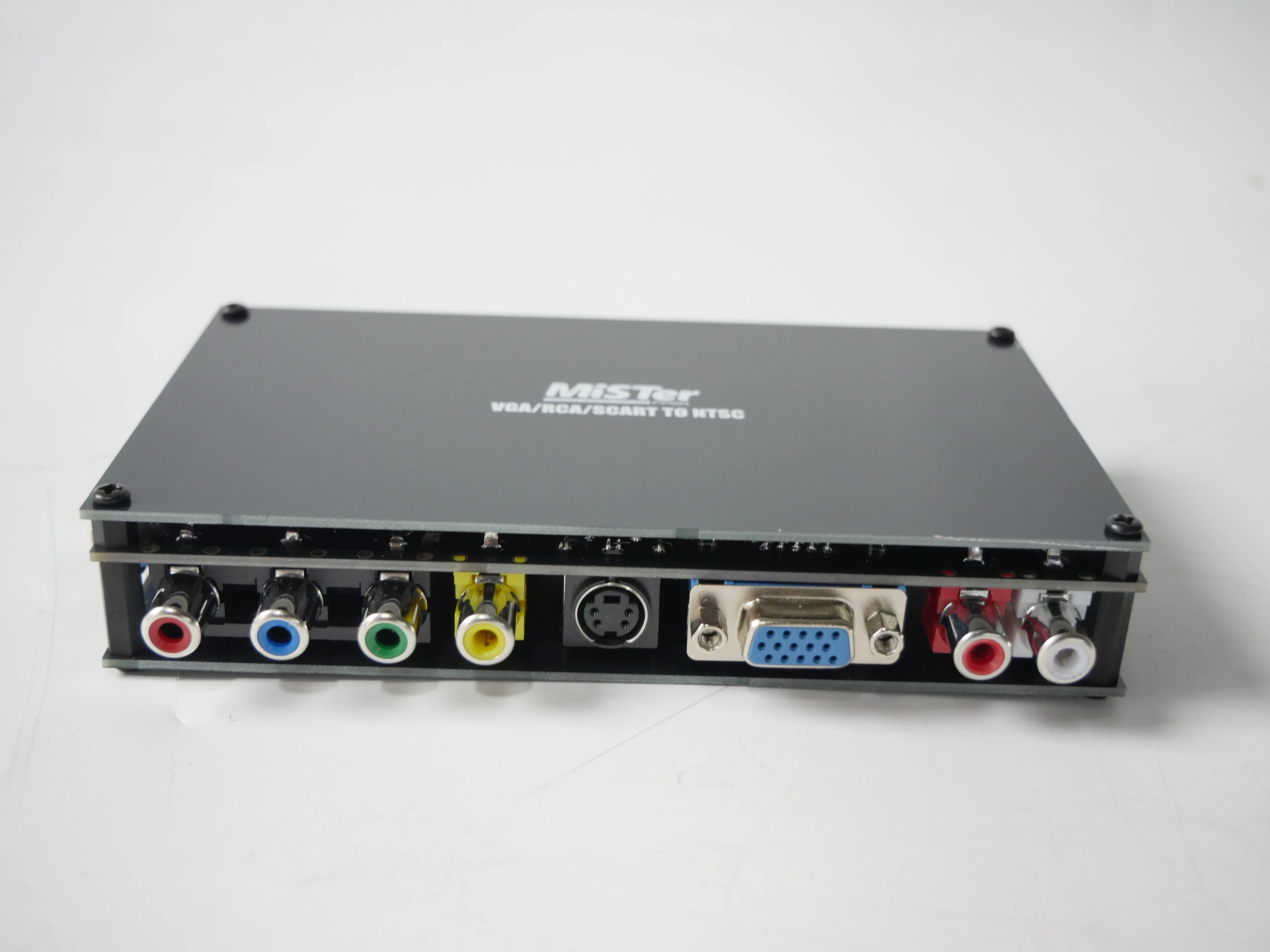 Low resolution computer VGA MiSTer RGBS RGBHV European standard Scart to S terminal color difference cvbs support GUNCON