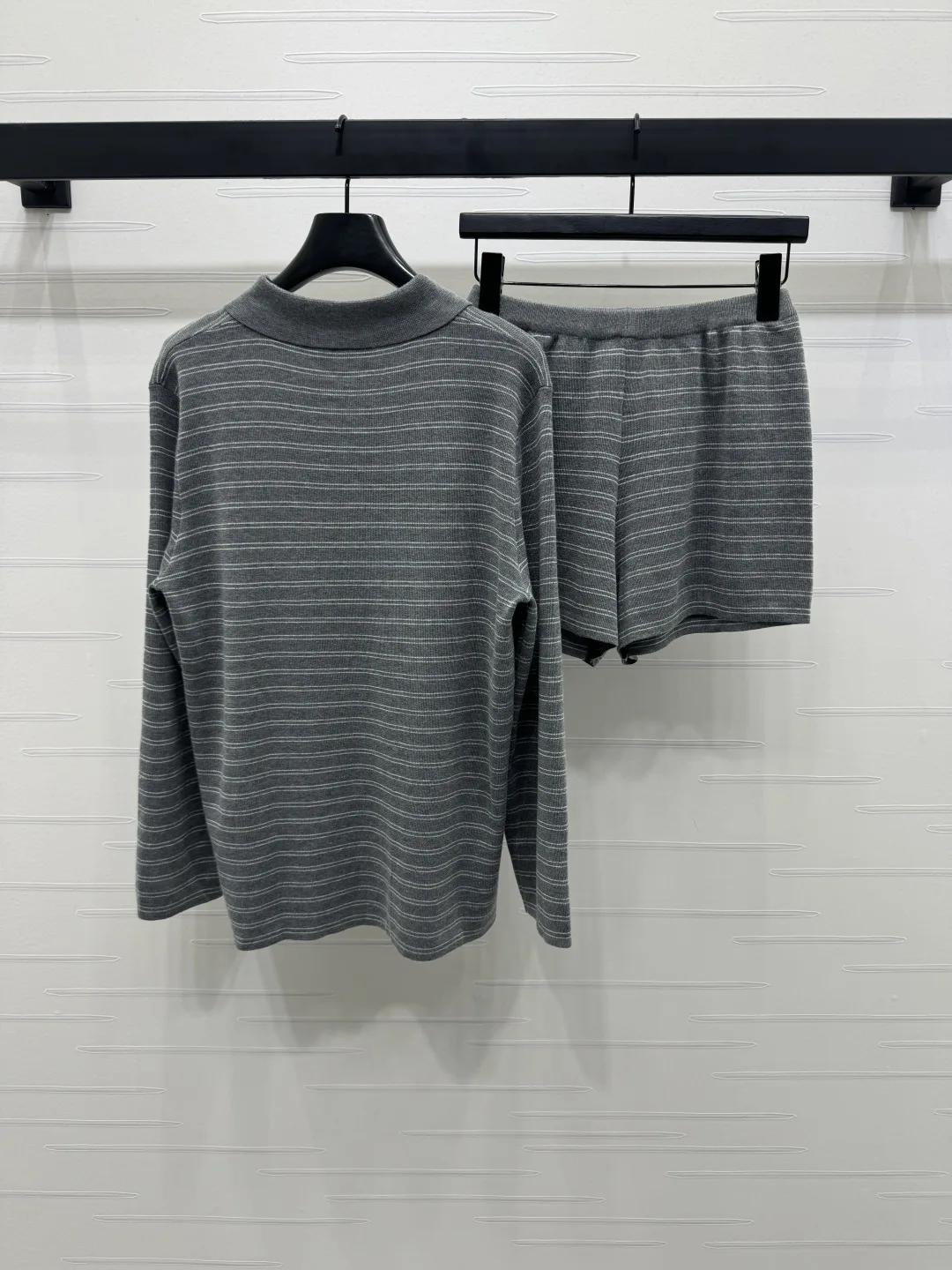 

2025 Autumn Must-Have! Striped Knit Sweater & Polo Set - Stylish Pattern, Ultra-Comfy, Perfect for Game Nights & Coffee Runs