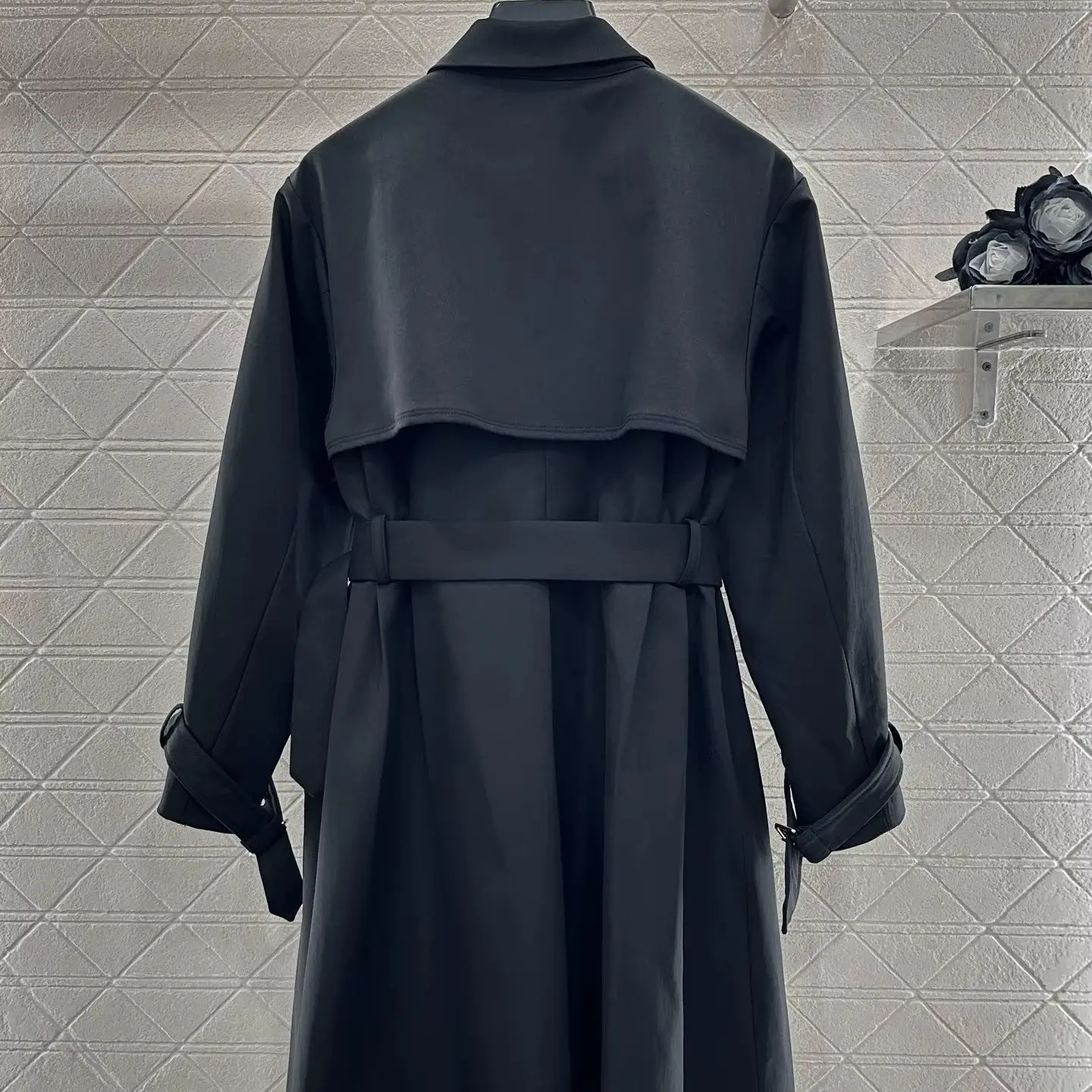 2025 New Lapel Belt Long Waist Windbreaker Jacket Symmetrical Folding Shawl Front Button Double Row Letter Embroidery