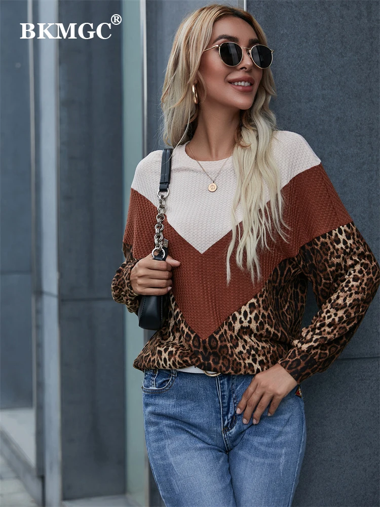 

BKMGC Autumn T shirts For Women 2022 Color Matching Leopard O-Neck Long Sleeve Fashion Casual Vintage T-shirt Female Tops 6850