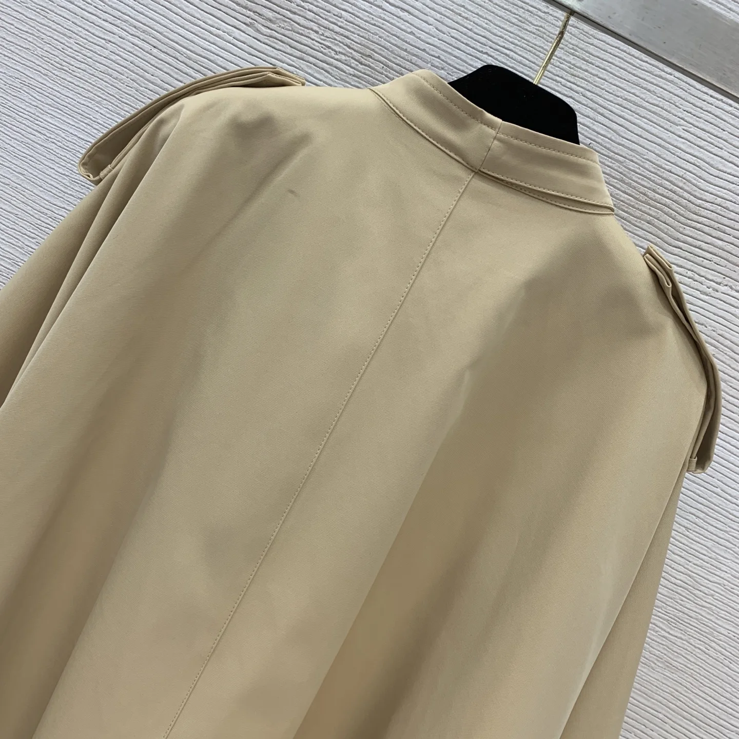 2025 가을 겨울 클래식 체크 안감 더블 브레스티드 펜스 디자인, 루즈하고 패셔너블한 숄 케이프 재킷! 21