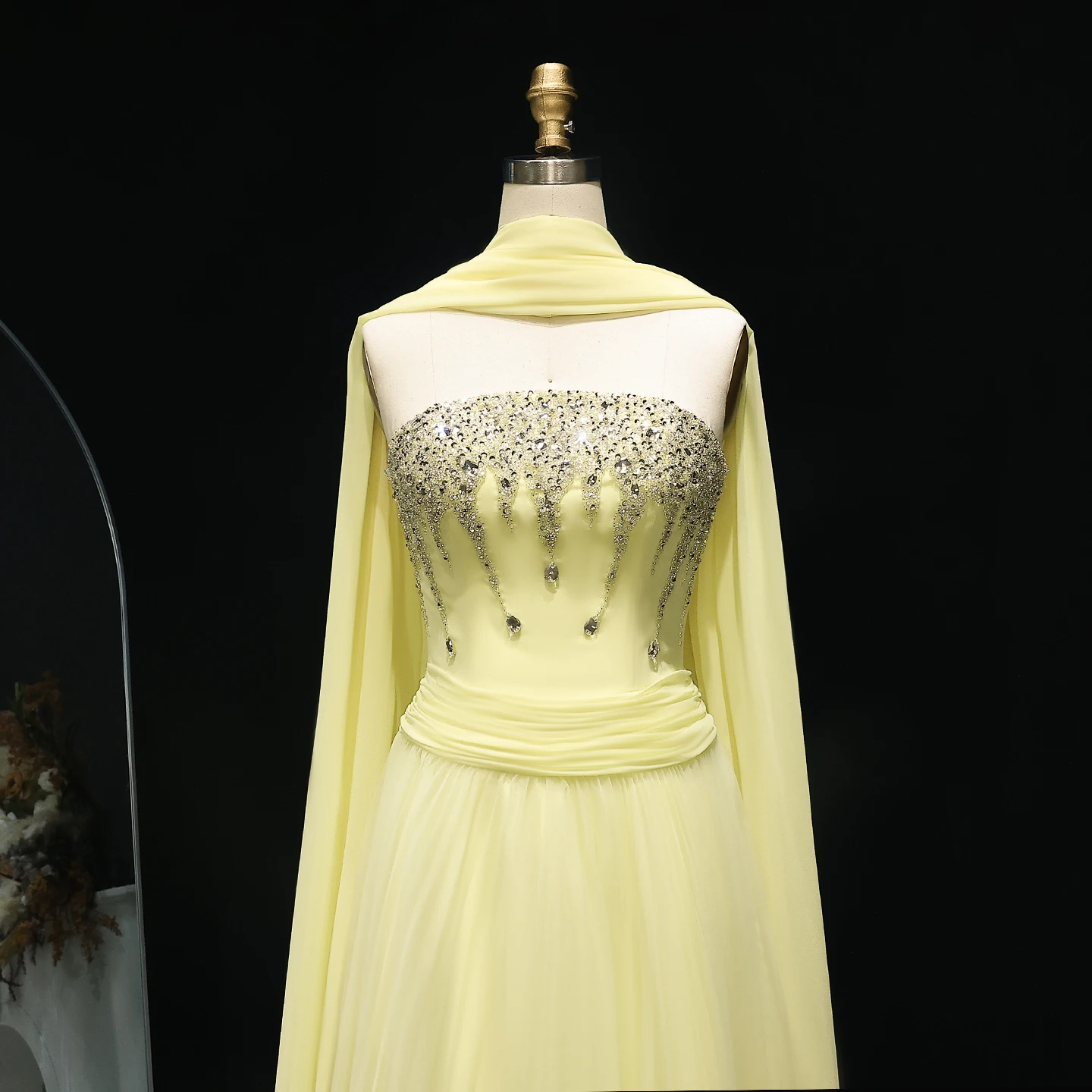 Sharon Said Abito da sera arabo giallo pieghettato di lusso con mantella in cristallo eleganti abiti da festa di nozze Dubai XD-009 personalizzati