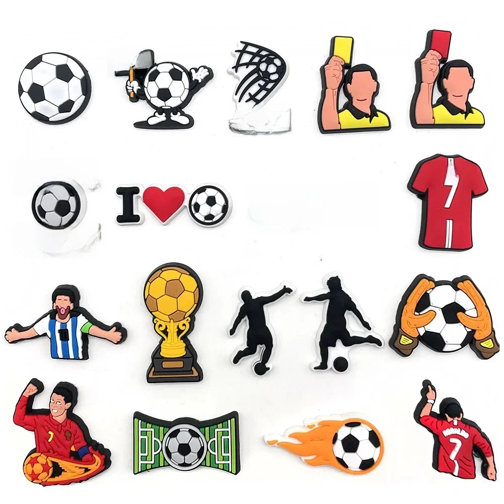 Breloques de chaussures de Football de dessin animé, décoration de chaussures Design adaptée aux accessoires de chaussures en PVC, cadeaux de fête pour enfants garçons