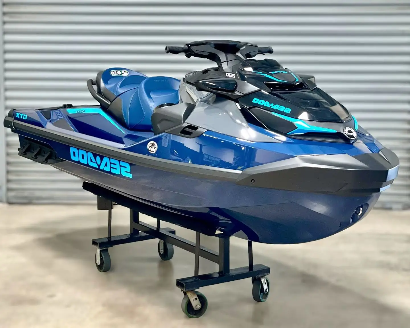 2024ใหม่ Sea Doo GTX 230 IBR IDF + ระบบเสียง (Abyss Blue / Gulfstream BLUE) 3-Seater PwC (รุ่น #: 12RC)