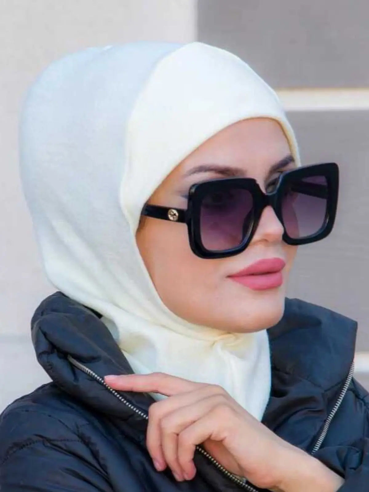 

Relax Bonnet One Piece, Buy 3 Pay 2, Hijab Muslim Fashion Casual Clothing Woman Indispensable for Modern and Stylish Women