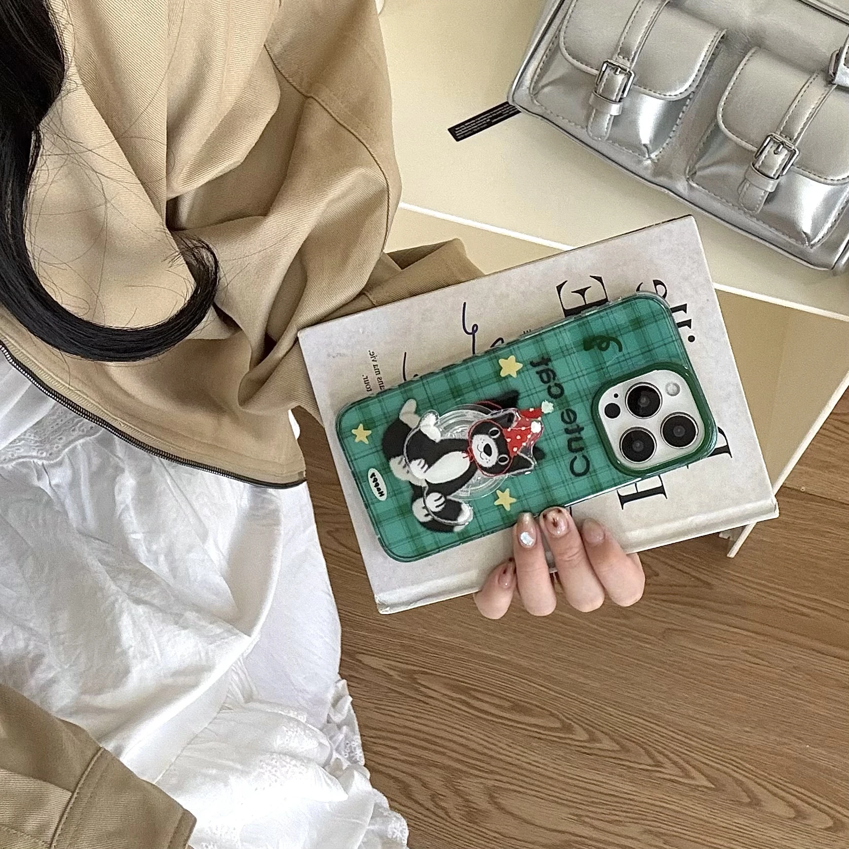 قطة سوداء منقوشة جديدة هالو كيتي مع دعامة مغناطيسية FRO، مناسبة لهاتف iPhone 17 13، 14، 15، 16 Pro Max المضاد للسقوط