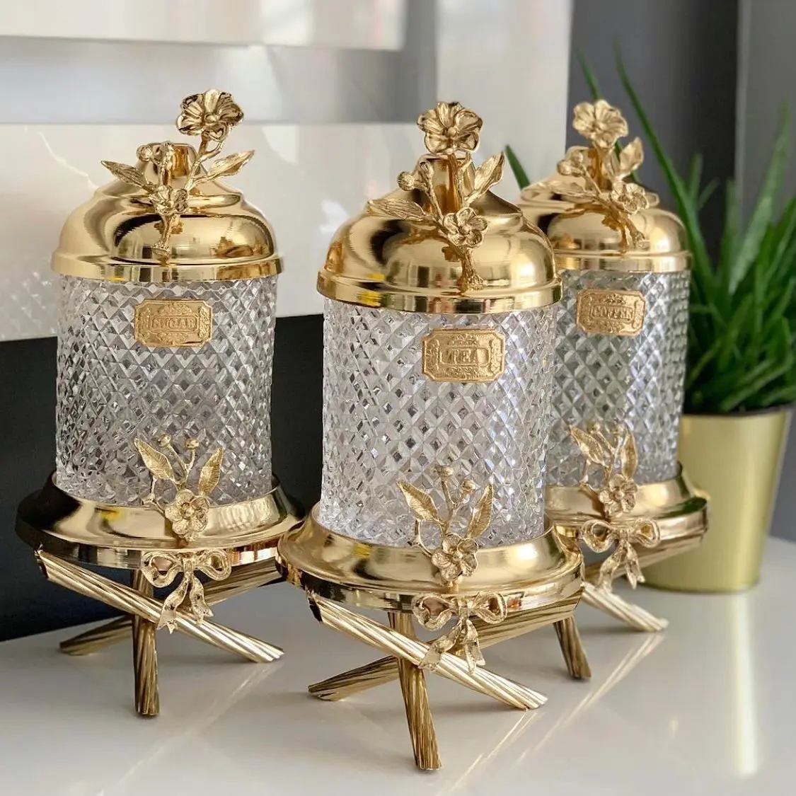 Spice Jars Kitchen Storage Utensils Sugar Coffee Tea Container Bar Top Stand Gold Silver Color Glass Food 3 Liter Capacity Set Of 3 Crack And Crystal View Luxury Stylish Gift For Him Quality 5 Star