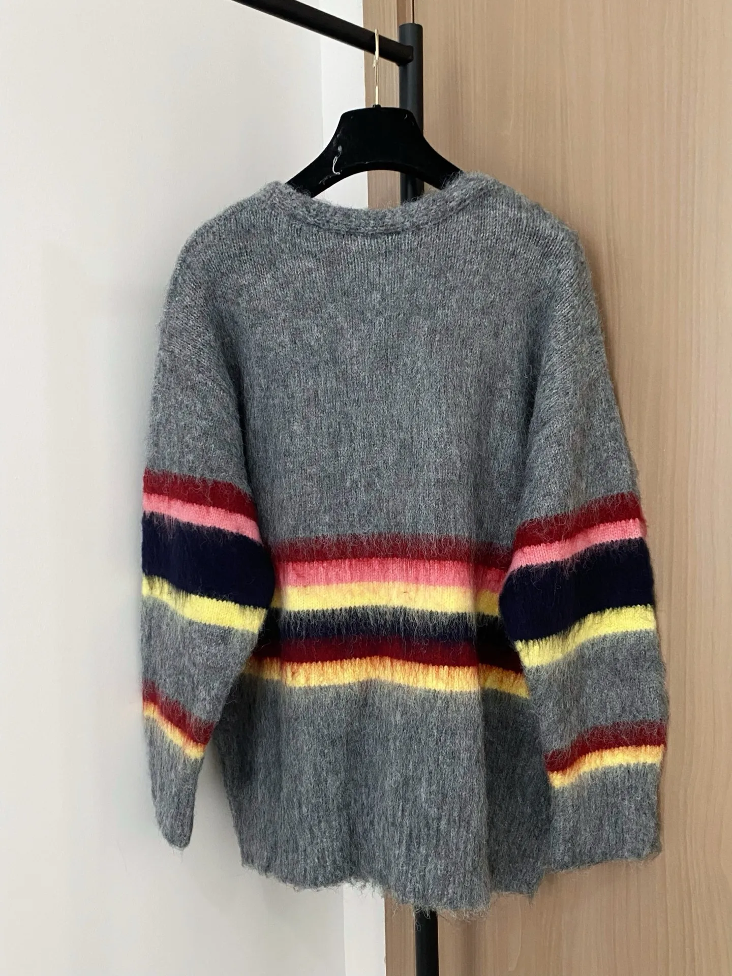 

Осень 2024, новый продукт, женский кардиган с вышивкой и v-образным вырезом 440