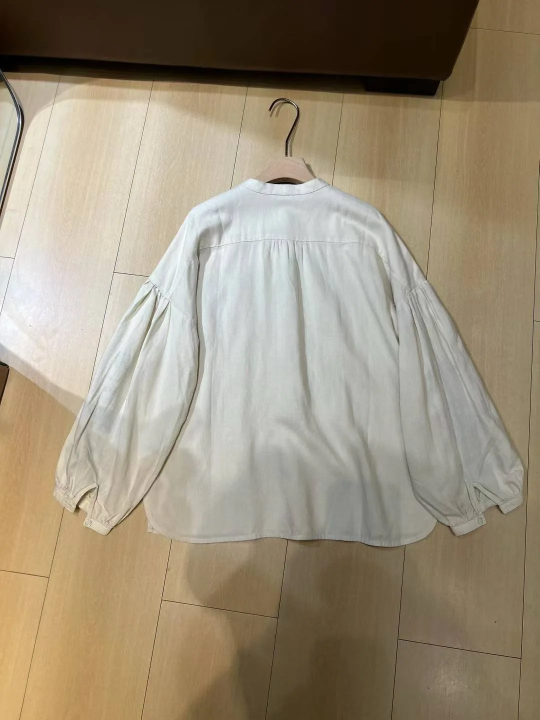 Chemisier en lin élégant et décontracté pour femme avec broderie exquise