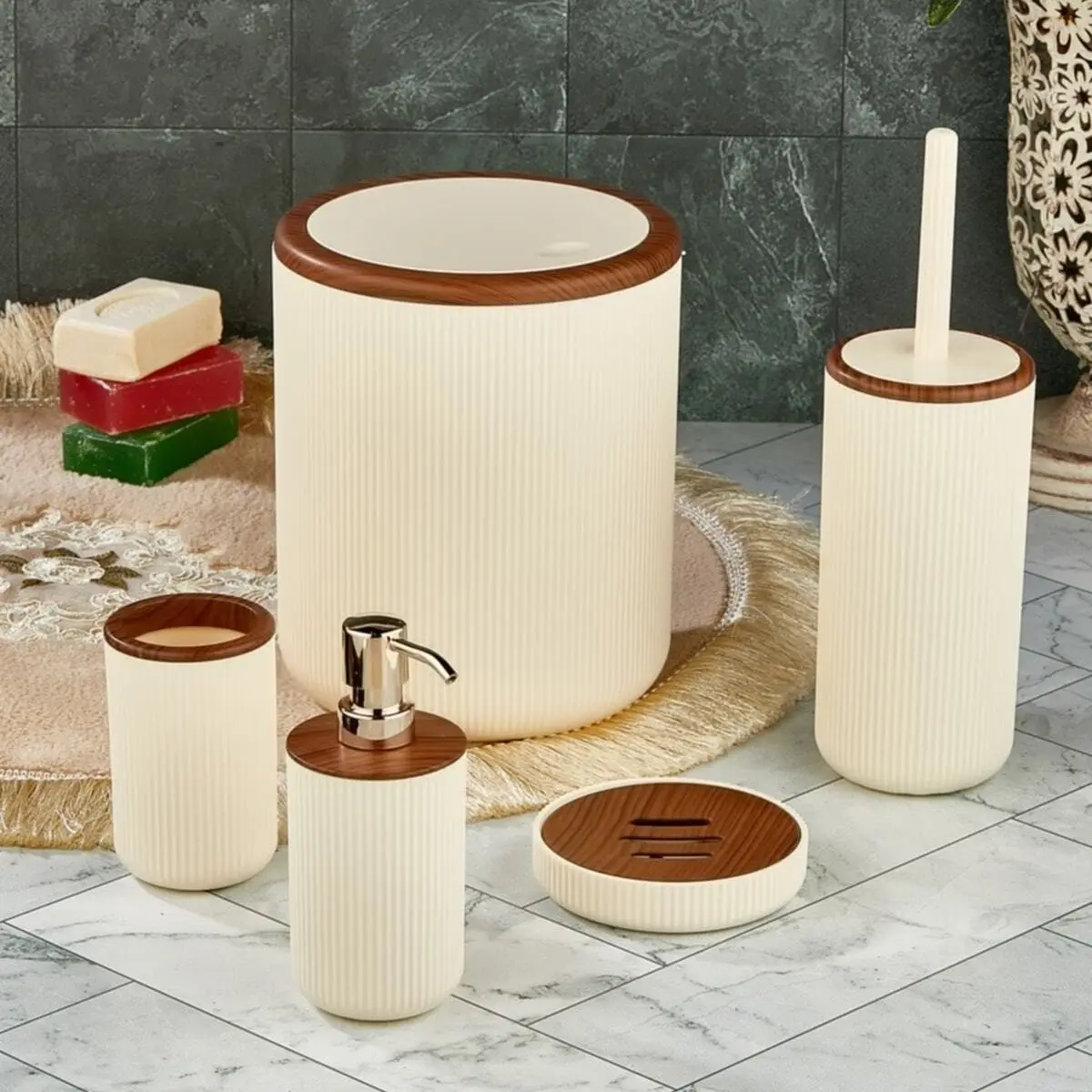 

5 Pcs Wooden Design Bathroom Accessory Set Trash Can Soap Dispenser Toothbrush Holder Shower Set Toilet Brush Bathroom Kit