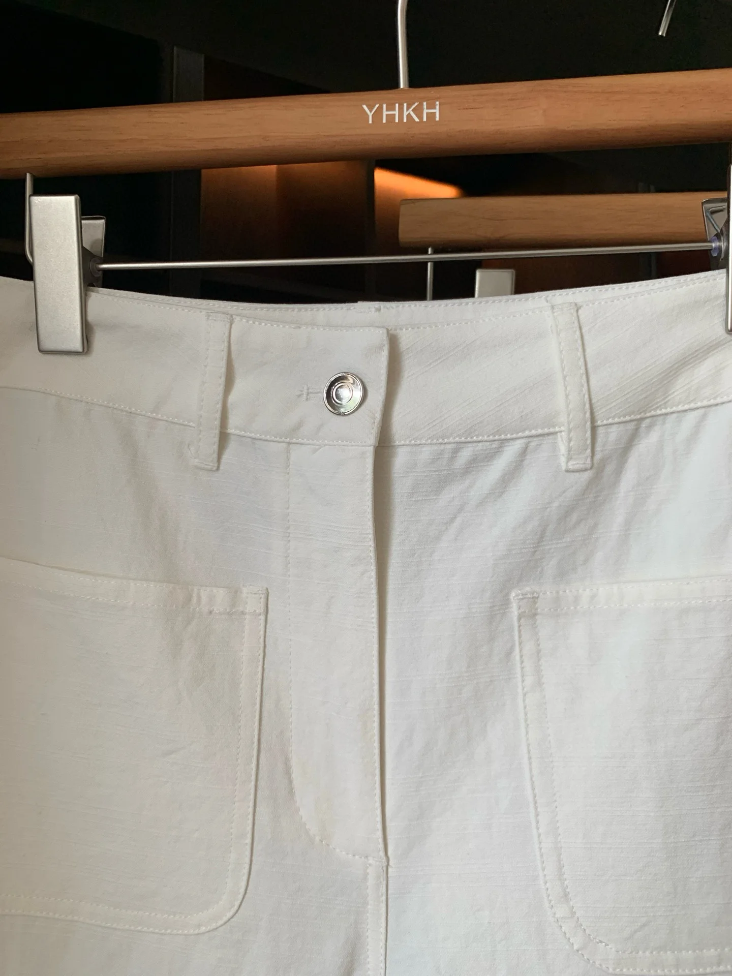 Zomerse klassieke damesbroek van katoen-linnen in effen kleur