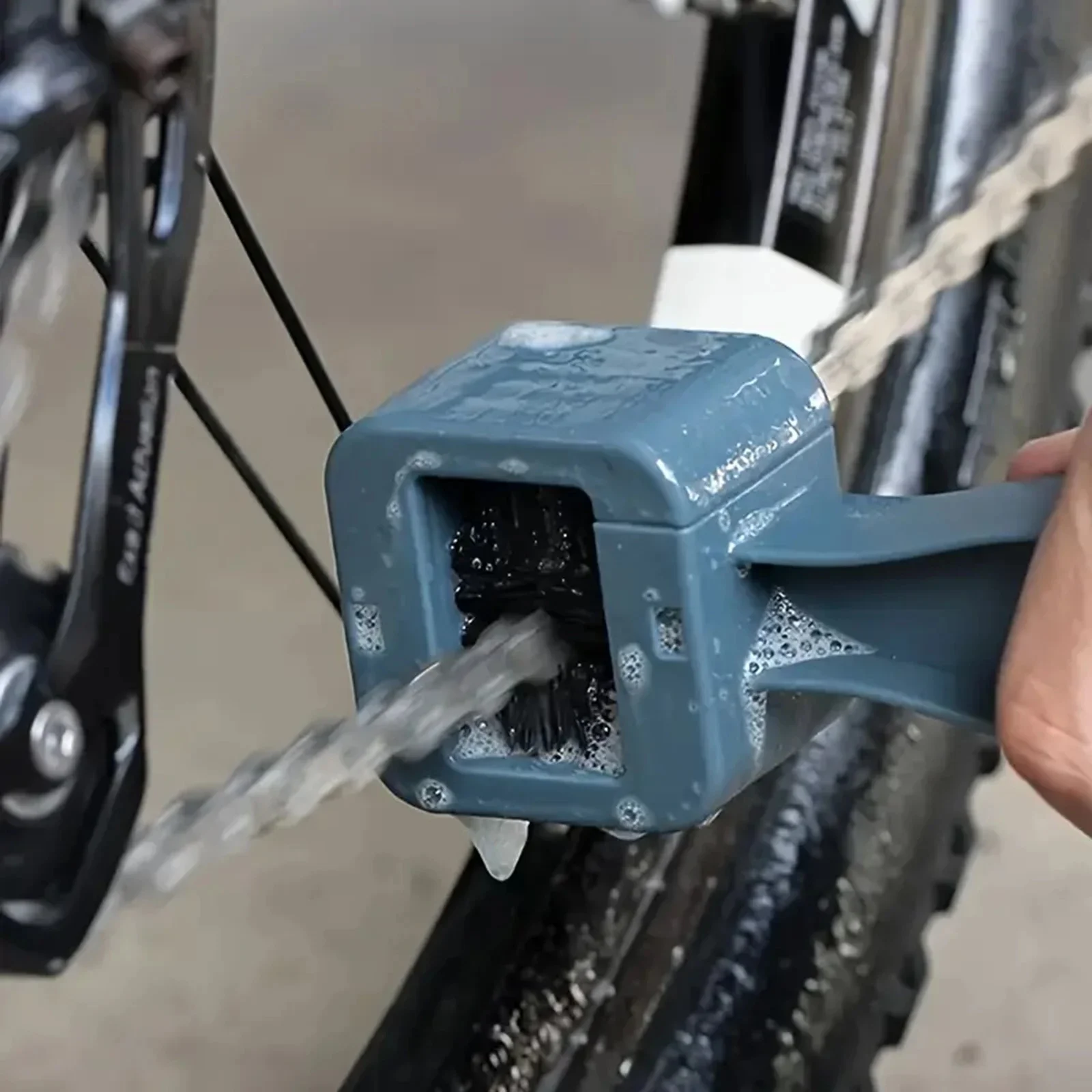 AliExpress NONE ABS Motorcycle Chain Brush Heavy-Duty Bicycle Cleaner Tool for Bike & Motorcycle Chains