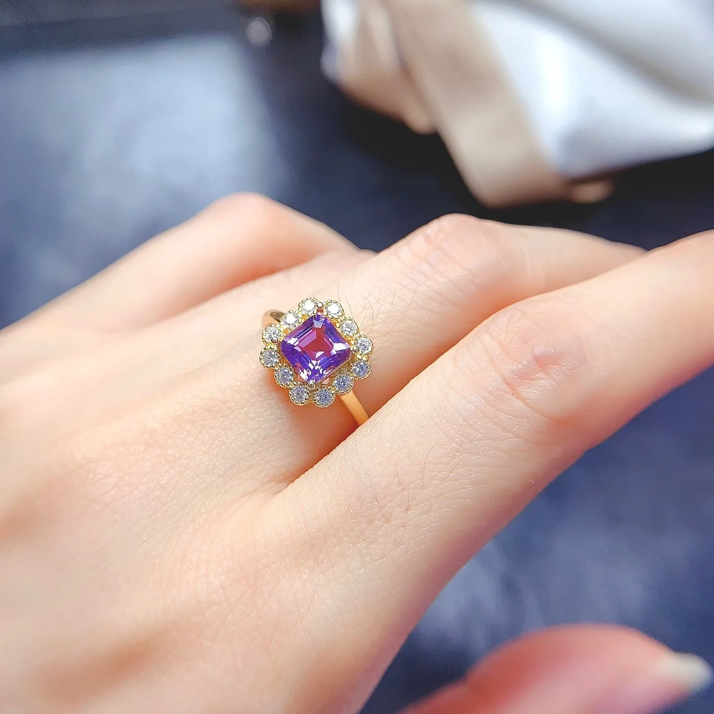 KJJEAXCMY Girl 6x6mm Natural Amethyst Cut Pendant Necklace Ring Earnail Set 925 Pure Silver Plated Gold Clearance Sale Gift