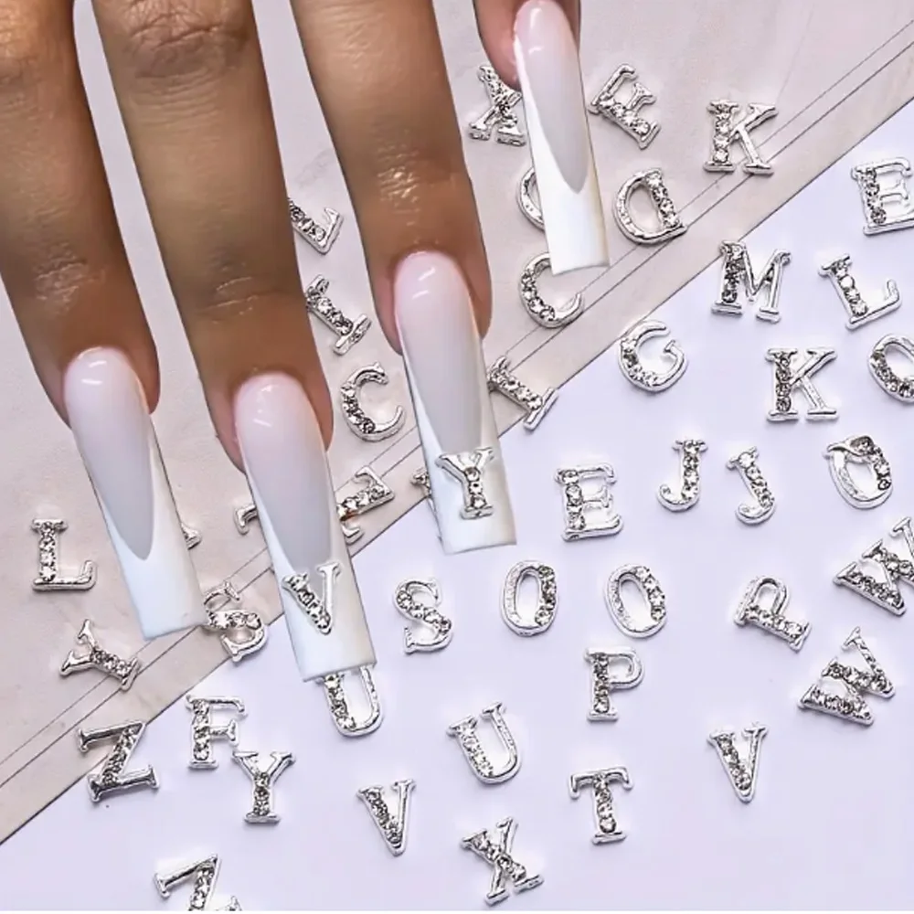 Conjunto de 26 Peças de Charms de Unha com Letras do Alfabeto em Strass Prateado - Gemas de Unha Letras A-Z, Decorações Personalizadas de Arte de Unha com Iniciais de Nome para Unhas de Acrílico
