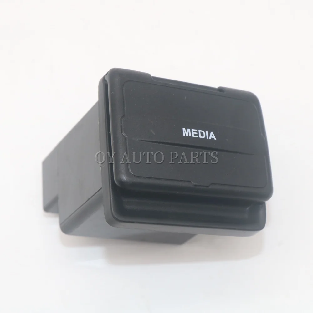 

68505684AA 68271568AB 68271568AC Front Dashboard Media Hub Plug USB AUX for Jeep Gladiator Wrangler 2.0L 3.0L 3.6L 2018-2025